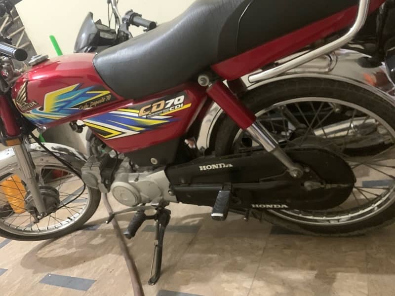 Honda  CD  70 3