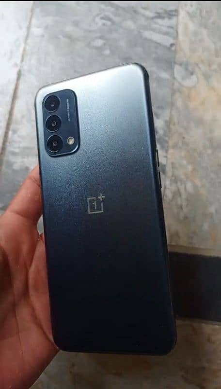 OnePlus n200 lush new condition 10/10 box charger cover 2