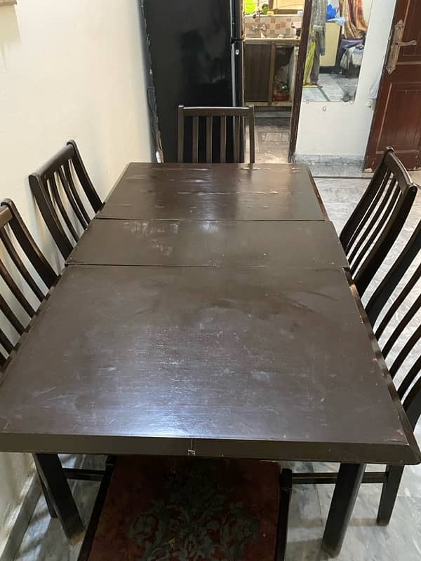 dining table for urgent sale 03259451247 4