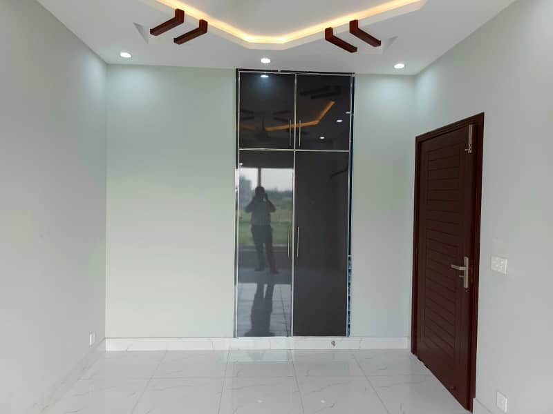 3 Marla upper portion for rent in Palm village 5