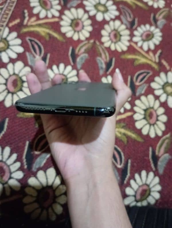 iPhone 11 pro max 64gb JV 8