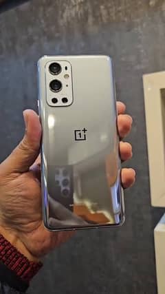 one plus 9 pro 5G 256 GB pta life time waterpack all ok