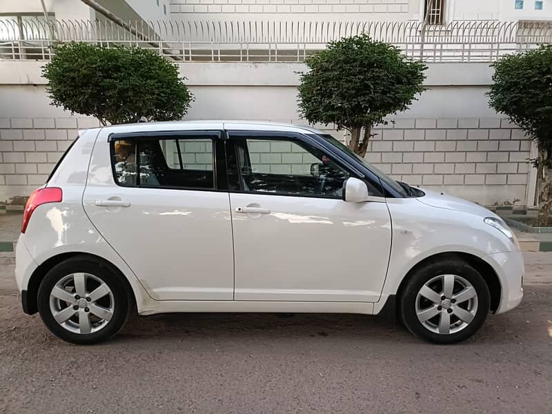 Suzuki Swift Model 2016 (Automatic) 6