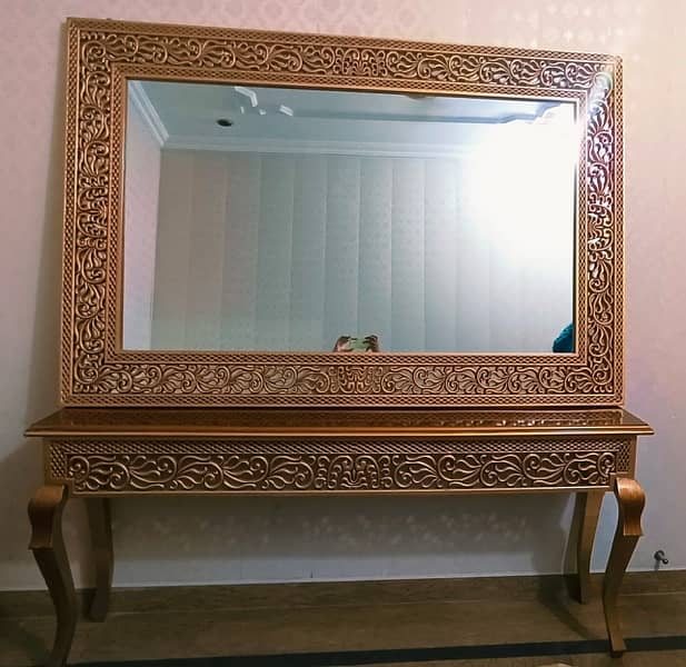 console&Mirror 1