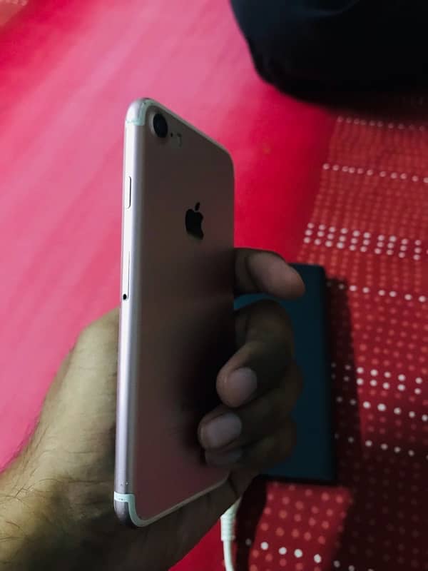 Apple iPhone 7 32Gb Pta approved 3