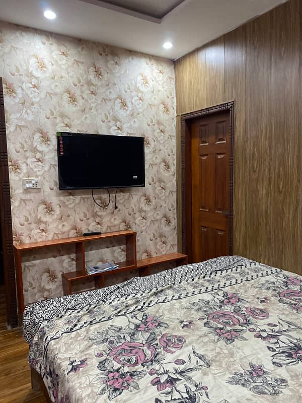 1 Bedroom Furnished Flat For Sale In Block H-3 Johar Town Phase 2 Lahore. 4