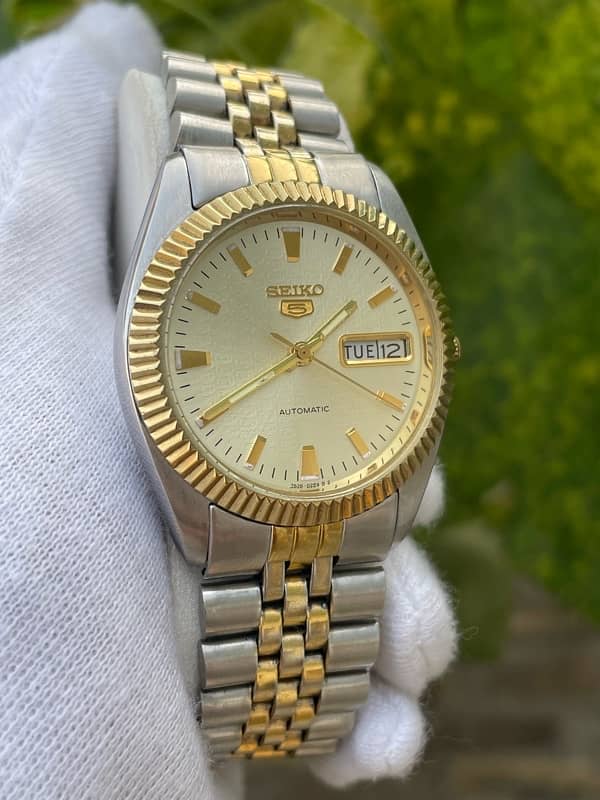 seiko 5 men’s and women’s watches 1