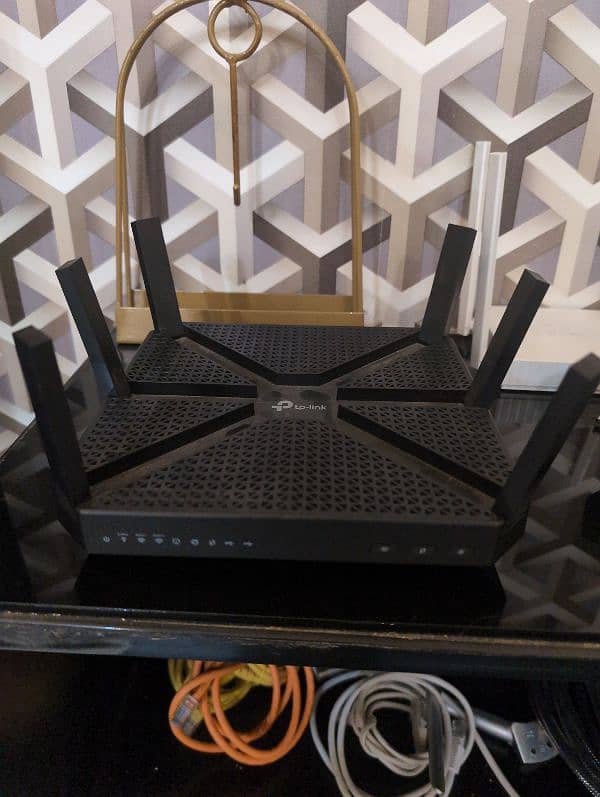 4 WIFI ROUTERS FOR SALE (DELIVERY AVAILABLE ILL COVER IT) 2