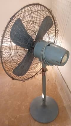 Pedestal Fan Ac Just Light Pa chalta ha all Ok