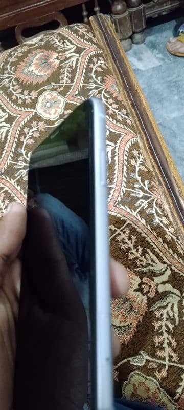 I phone 11.10/10 Condition Ha  03107507116 3