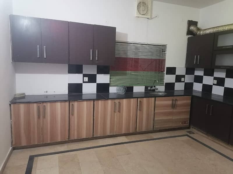 1 KANAL UPPER PORTION | BABAR BLOCK | BAHRIA TOWN LAHORE | FOR RENT 9