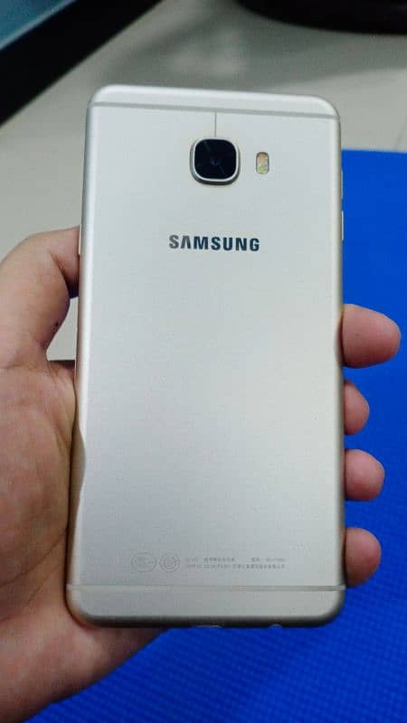 Samsung Galaxy C7 with (4gb ram/64gb storage) 2