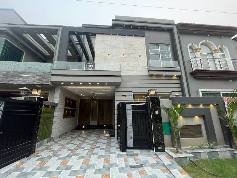 Brand New 5 Marla House For Sale In BB Block Sector D Bahria Town Lahore 0