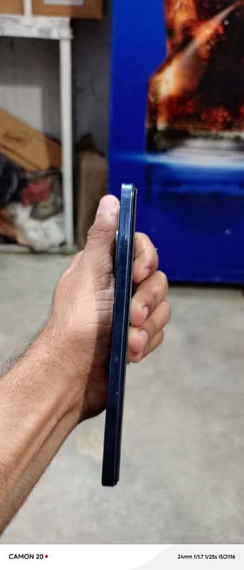 infinix hot40i 8/128 3