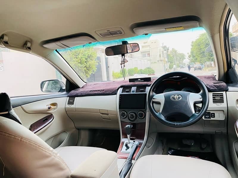 TOYOTA COROLLA ALTIS 2012 IN AMAZING BRAND NEW CONDITION 9