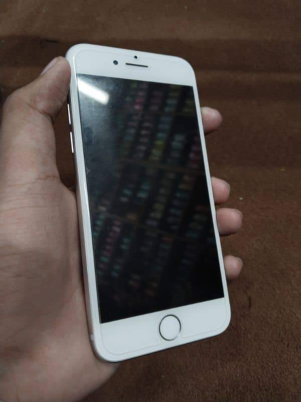 iPhone 8 64gb 10/10 Condition All ok 1