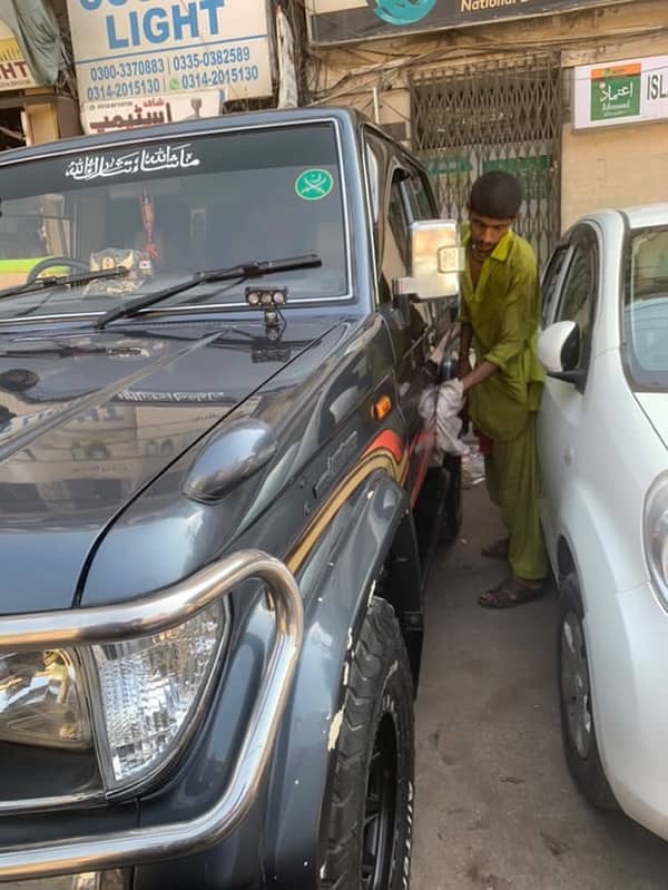 Toyota land cruiser 1992 model 2006 registration automatic 5