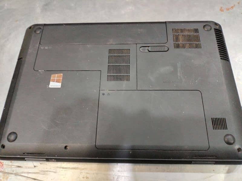 HP 1000 Laptop AMD processor E1-1500 APU 6