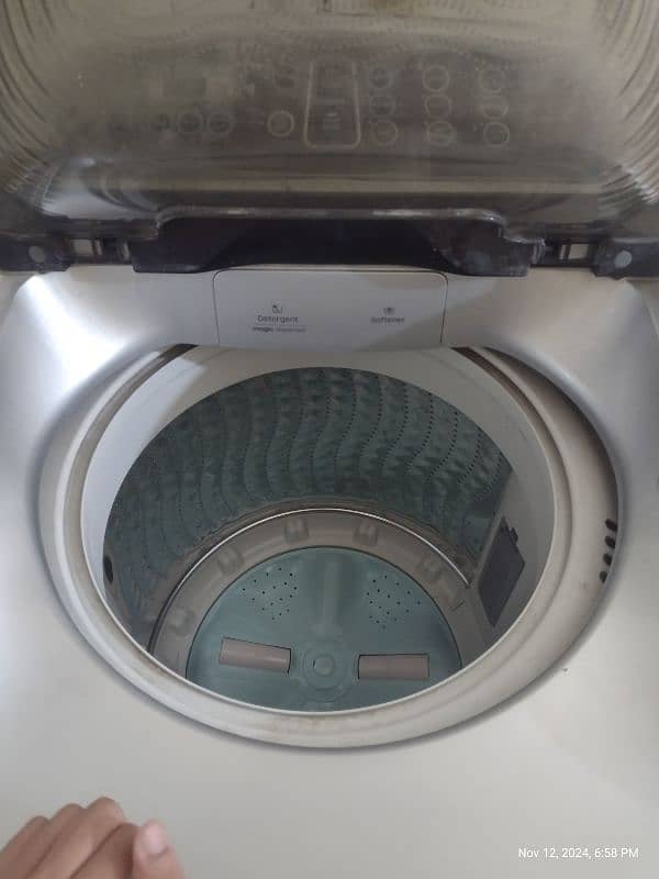 Selling automatic washing  machine 0