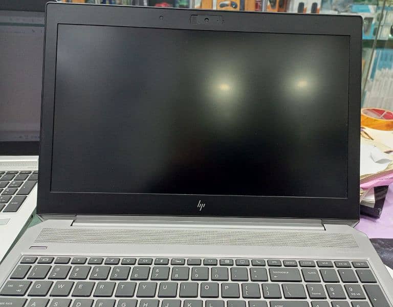 HP Zbook 15 G5 Workstation  Laptop ci7 8th generation 2