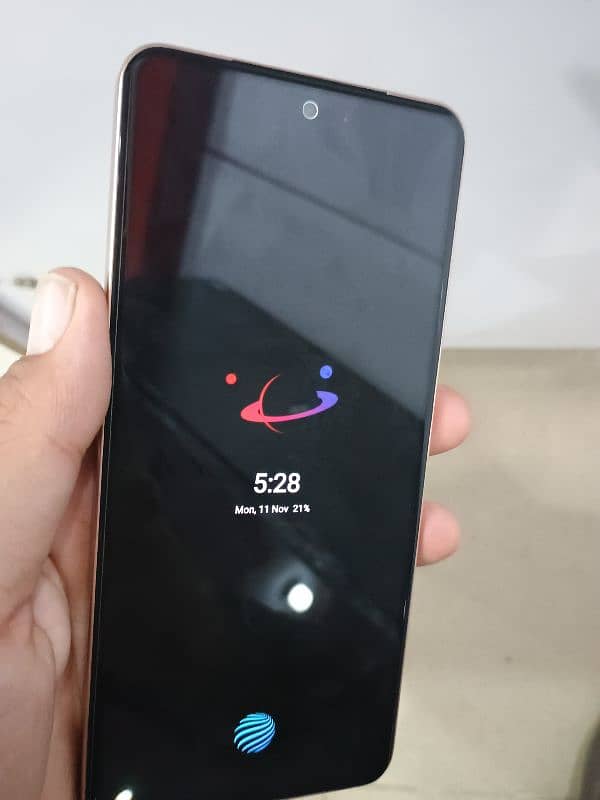 Vivo v29e 5G  8+8/256 6