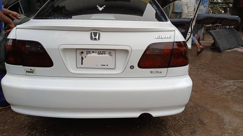 Honda Civic EXi 2000 11