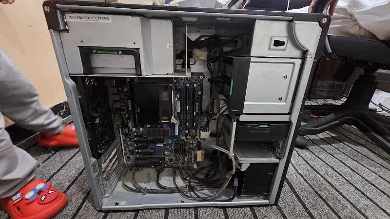 hp z640 workstation (Intel Xeon ) 32gb ram 500gb hard 118 gb SSD 1