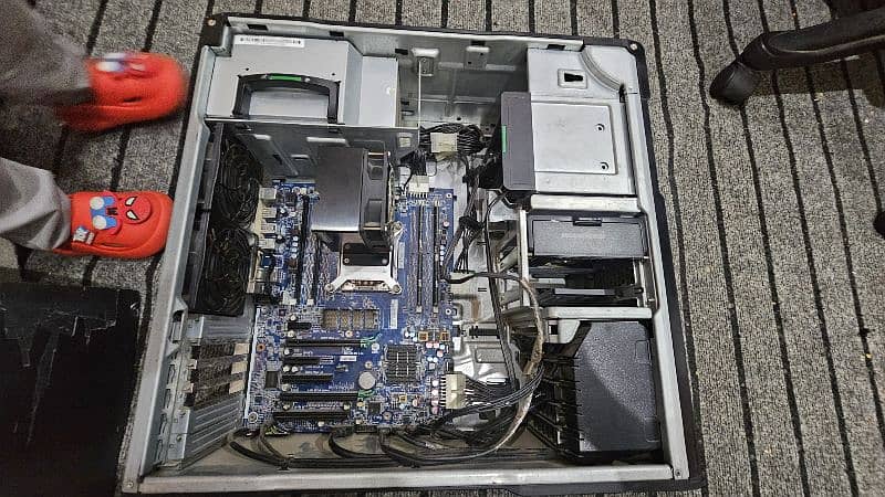 hp z640 workstation (Intel Xeon ) 32gb ram 500gb hard 118 gb SSD 3