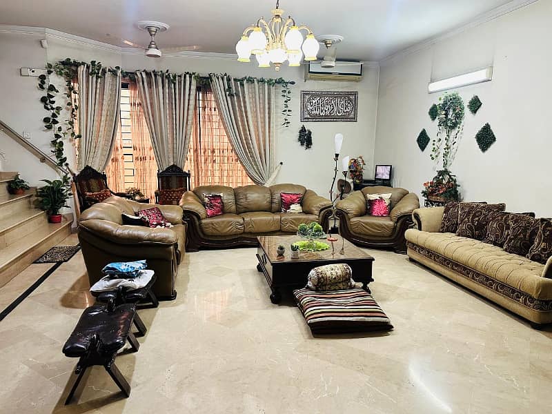 1 KANAL SUPERB LOCATION DOUBLE STORY HOUSE AVAILABLE FOR SALE IN WAPDA TOWN PHASE 1 6