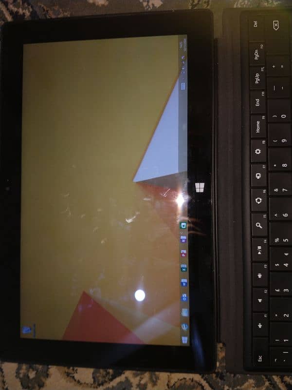 Surface Pro 2 Laptop+Tablet+Charger 1