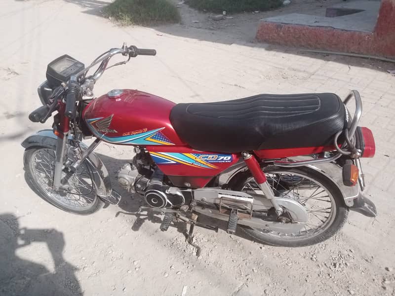 Honda CD 70 2019 3