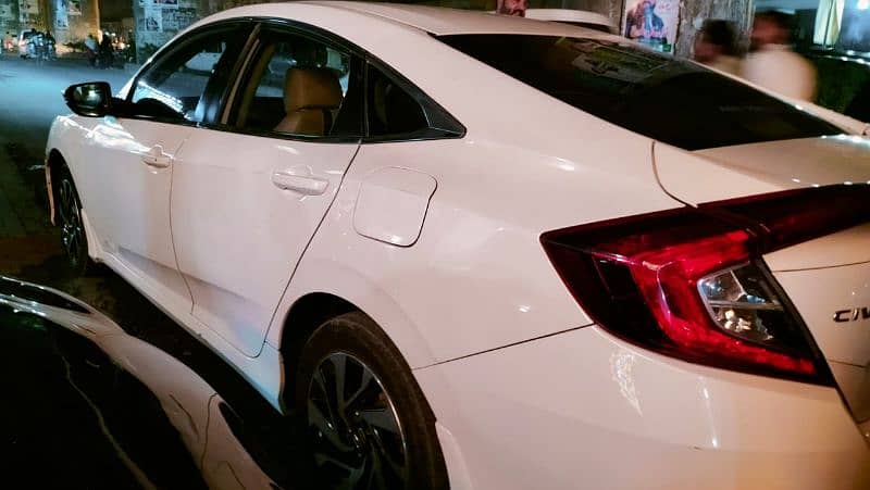 Honda Civic Oriel 2018 top of the line 1 2 piece touchup 9