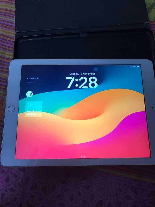 ipad 6th generation 32gb 1