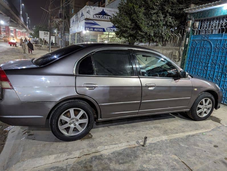 Honda Civic Prosmetic 2004 3