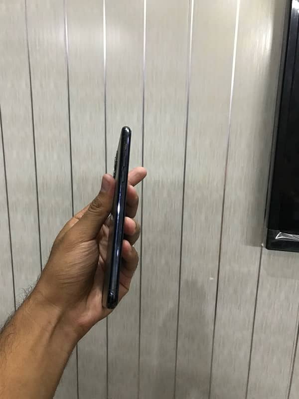 iphone 11 pro max pta 64gb water pack 4