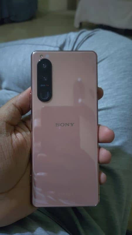 Sony Xperia 5 mark 3 lush condition gold color 0