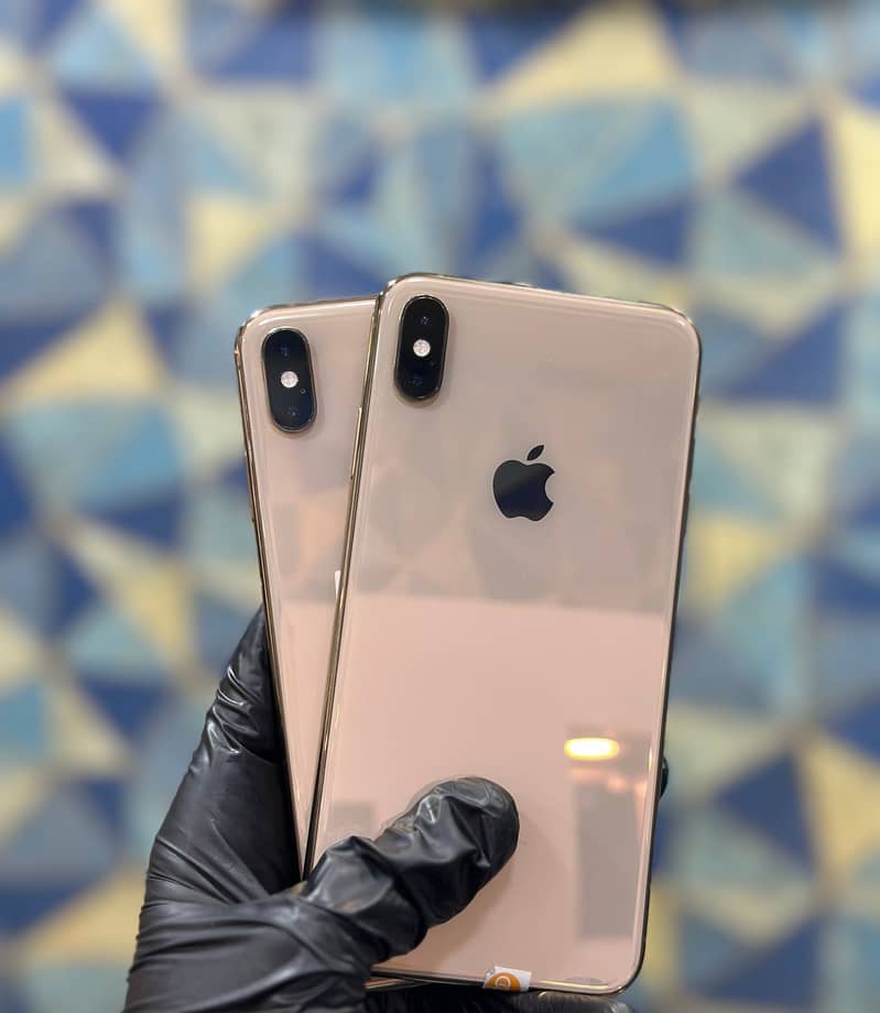 Apple iphone Xs Max  256GB 4