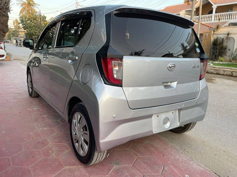 Daihatsu Mira 2018 4