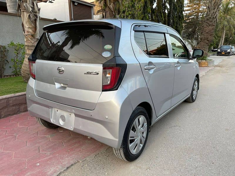 Daihatsu Mira 2018 5