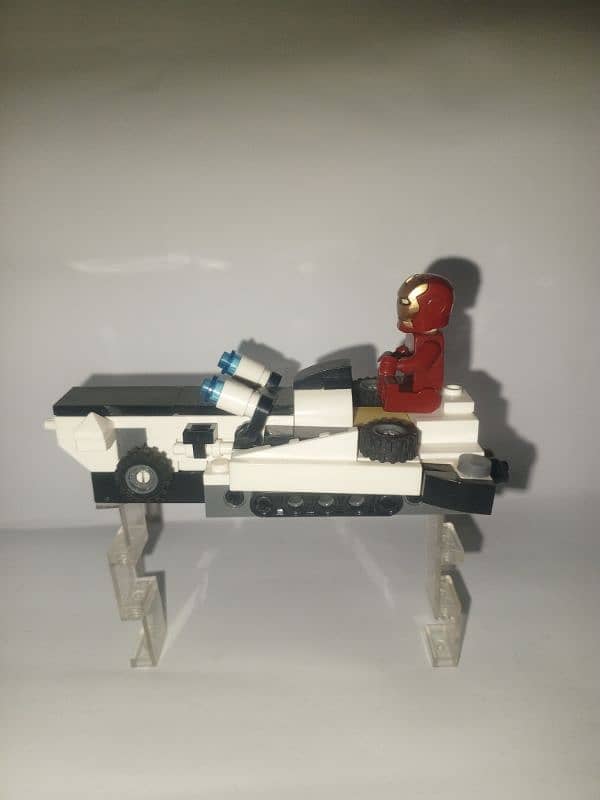 LEGO IRON MAN SPACE SHIP SET 3