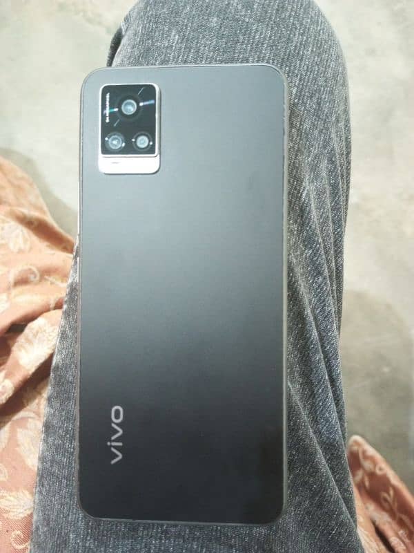 VIVO V20 2