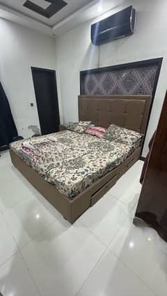 King Size Bed with 1 side table and Modern dressing and big Mirror