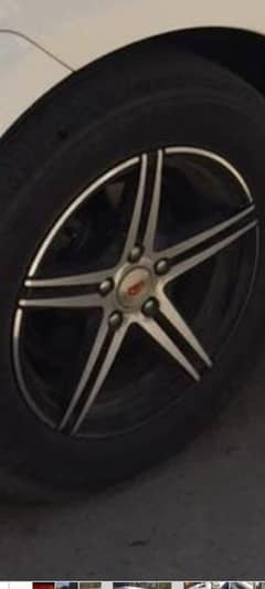 Toyota 15" Alloy Rim with Yokohama tyre