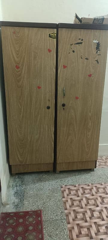 wooden Almari wardrobe For sale 1