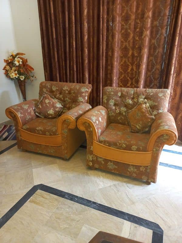 Beautiful 5 Seater Sofa Set 1