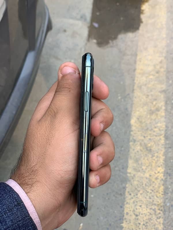 iphone 11 pro PTA approved 4