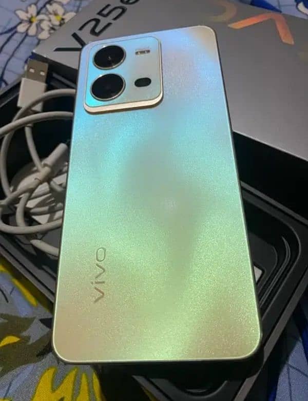 Vivo V25E 1