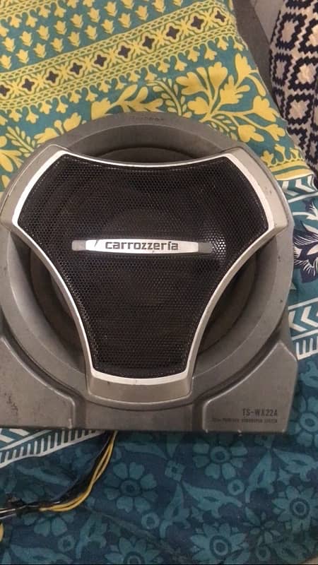 pioneer carrozzeria subwoofer built in amplifier 1