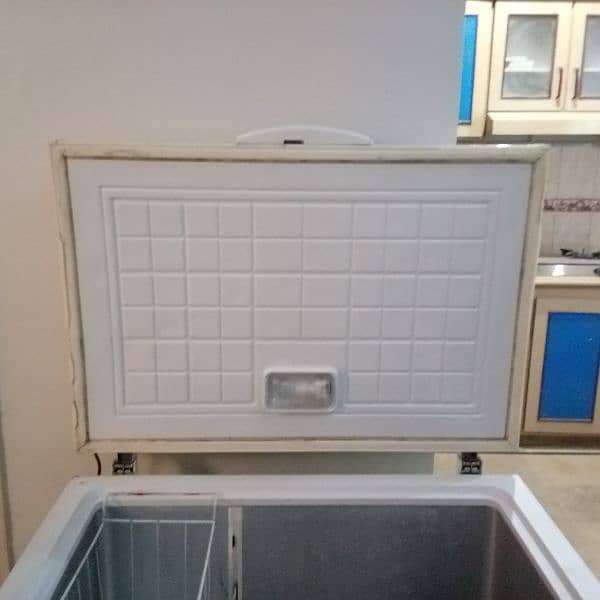 Single Door Waves Deep Freezer WDF-310 4