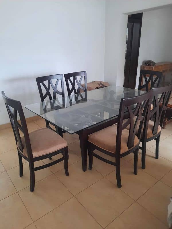 brand new dining table wattsapp no. 0328 0706204 0